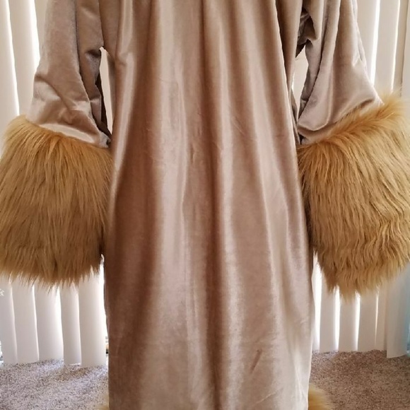 Custom Order Blonde Faux Fur Trim Gatsby Maxi Coat - Picture 5 of 8